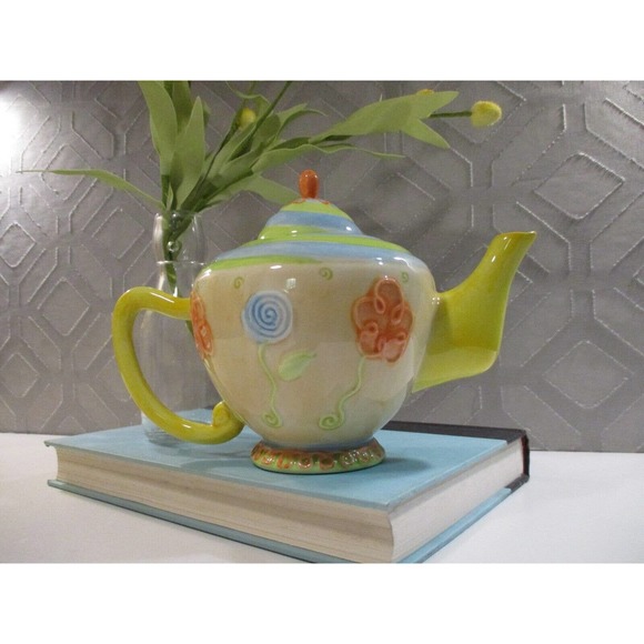 Oneida Kitchen 20 Oneida Country Bouquet 6 Tea Pot Whimsical Spiral